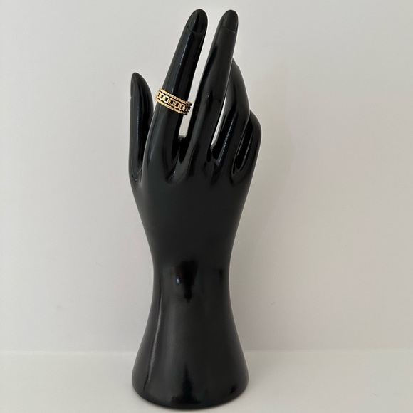 Gold Chain Design Ring - Picture 2 of 4